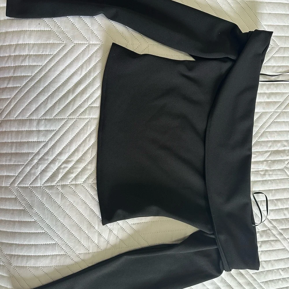 Abercrombie & Fitch Black Top - Picture 3 of 3